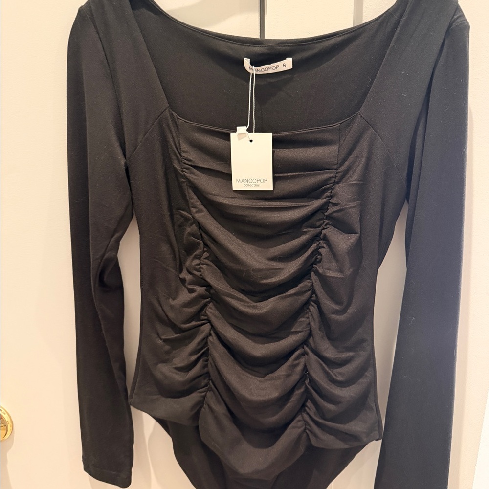 Mangopop Black Ruched Long Sleeve Bodysuit Size Small NWT